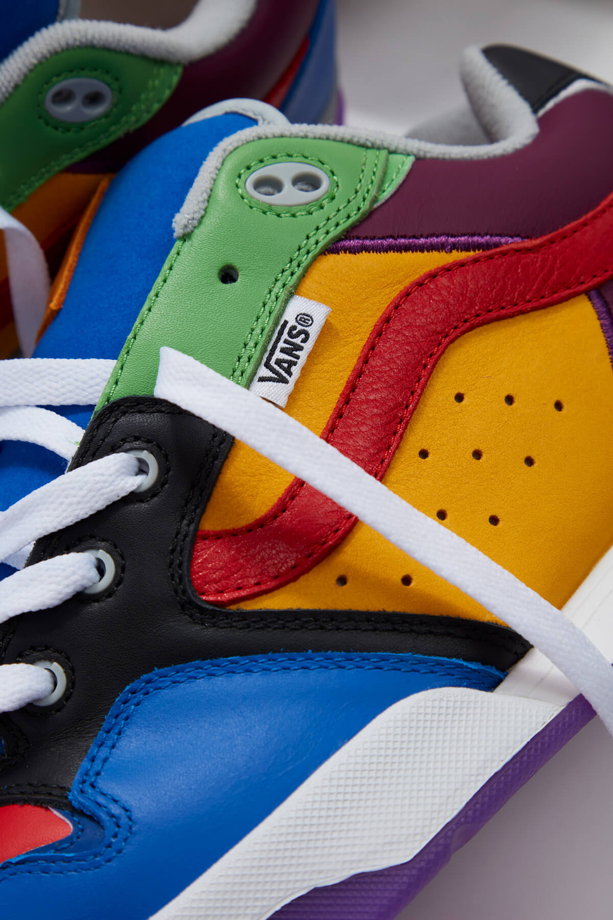 【Vans】Vault by Vans X Gallery Dept. Rowley XLT LX Shoe sddefault.jpg